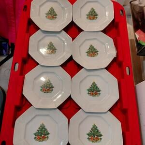 8 White christmas Tree  dishes 7x7